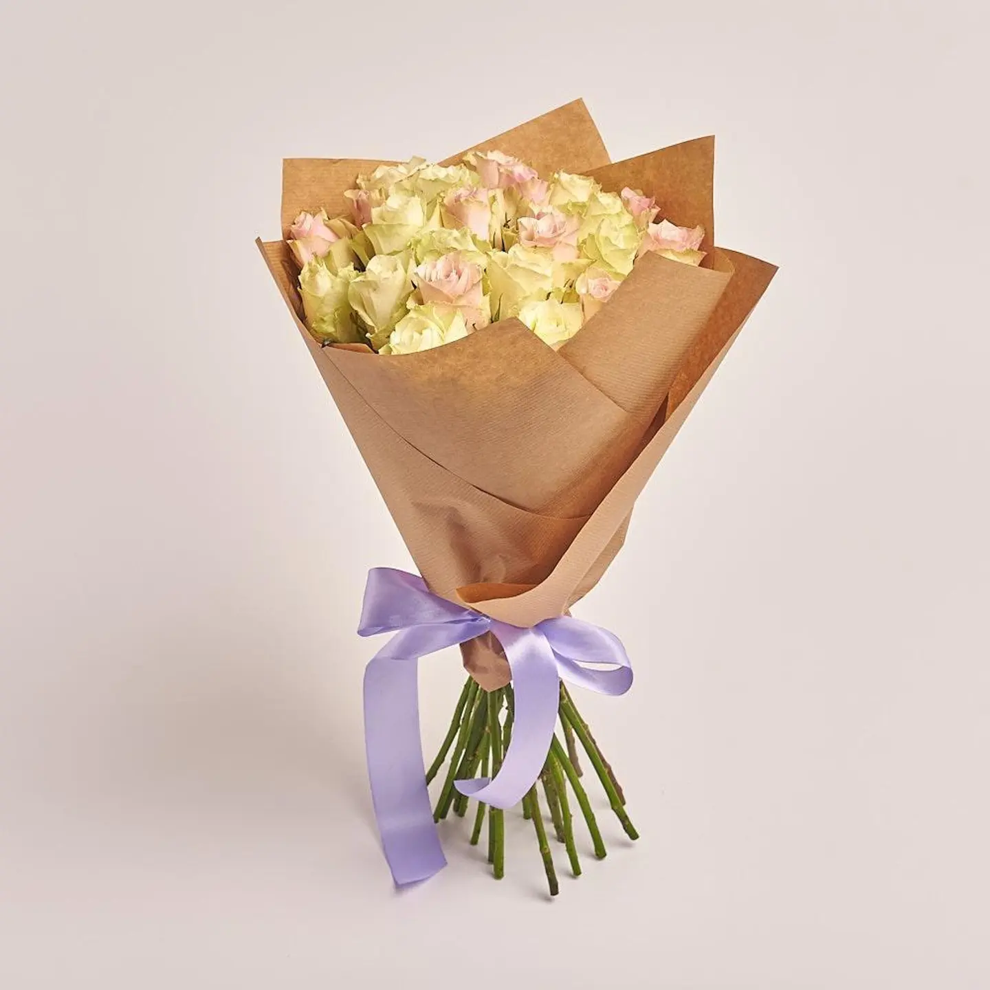 Creamy Goree Bouquet With Paper Packaging