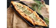 فطيرة لبنه بالزعتر