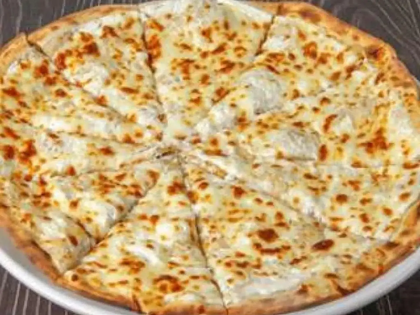 بيتزا عش بلبل وسط