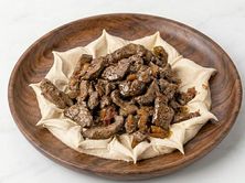 طبق حمص مع الكبدة