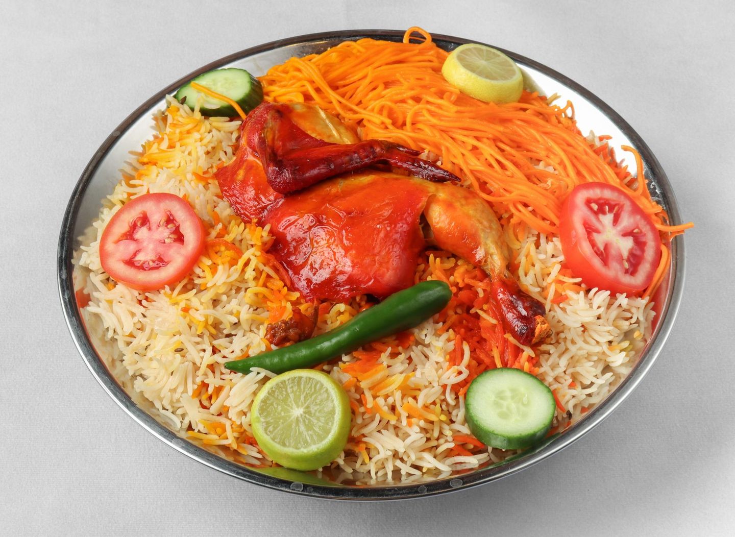 نص دجاج مندي مع الرز