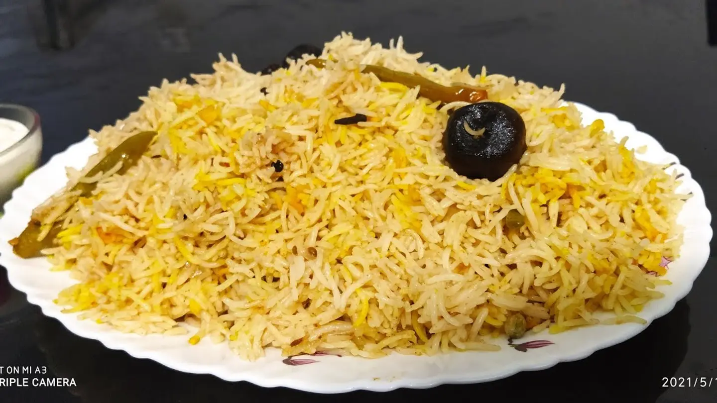 أرز مندي أبيض