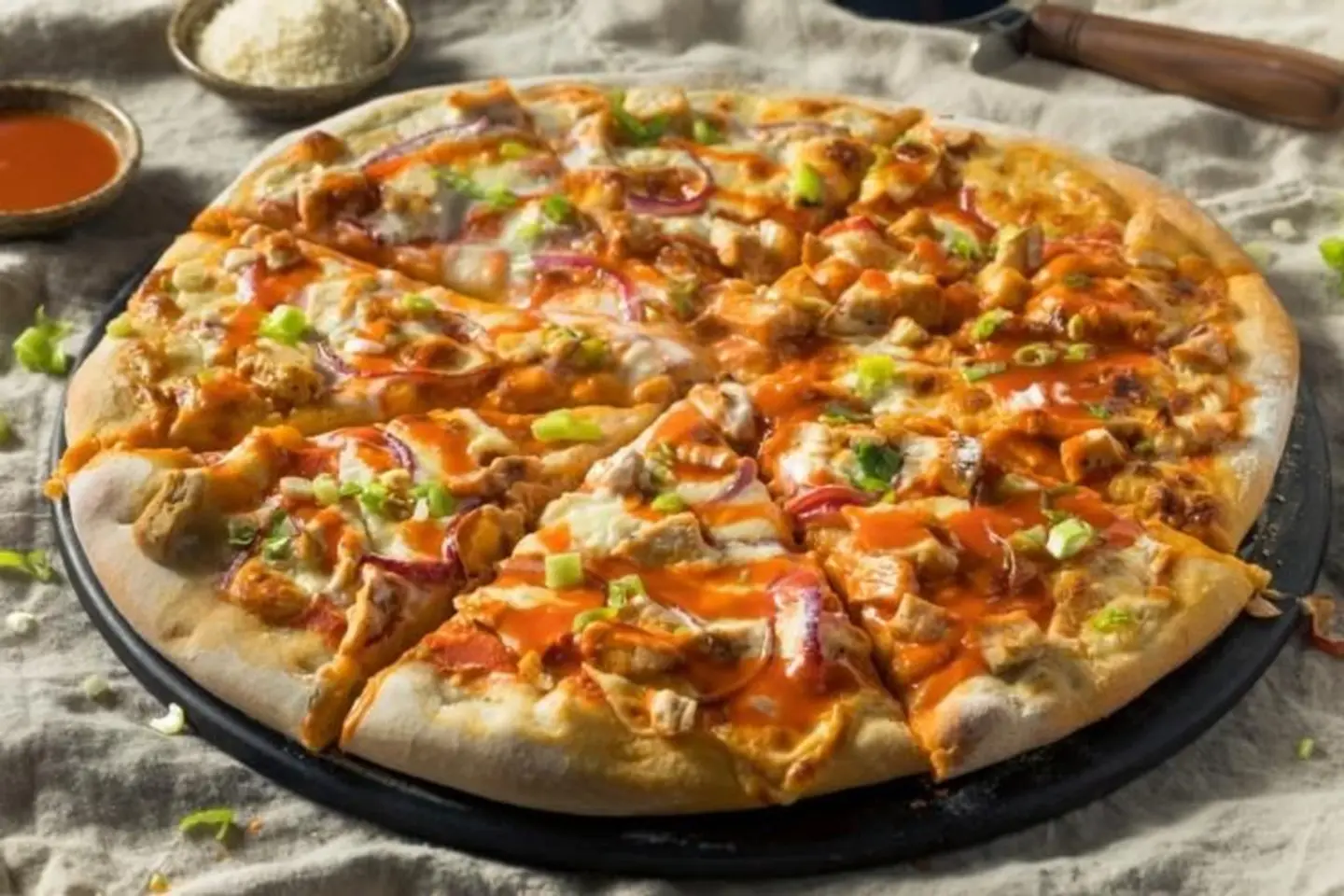 Dynamite Chicken Pizza