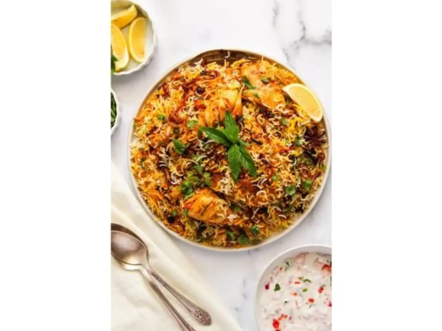 نص دجاج برياني مع رز