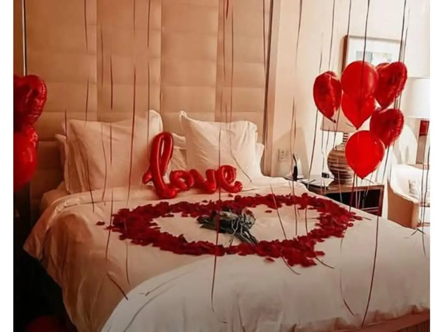 Spray Roses Bouquet And Red Balloon