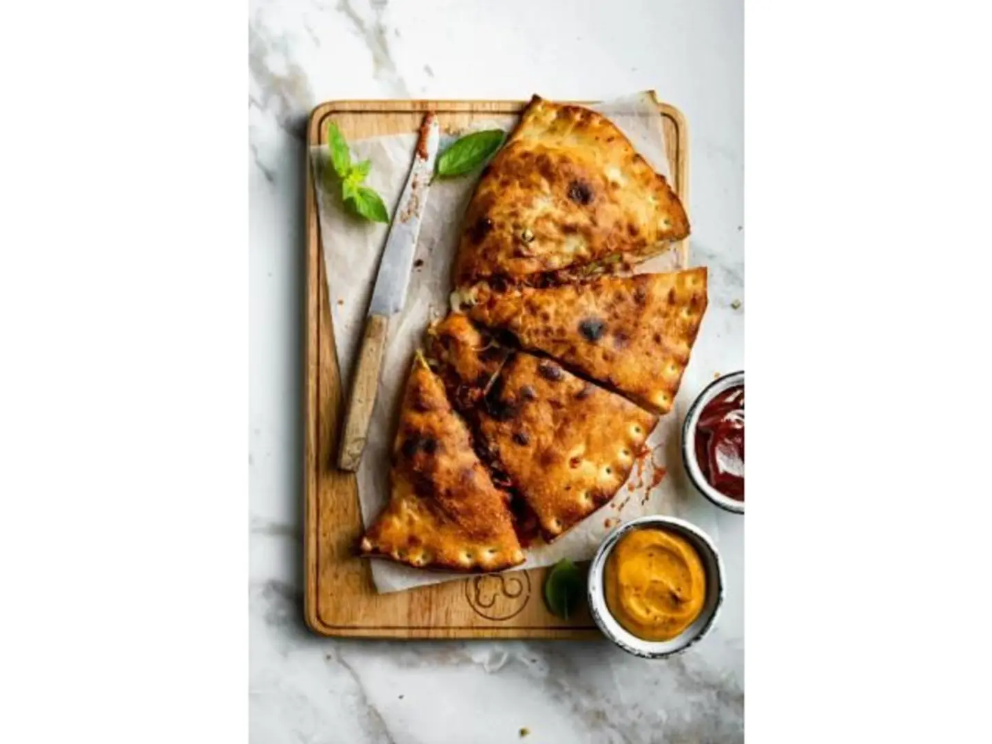 كاليزوني لحم مفروم