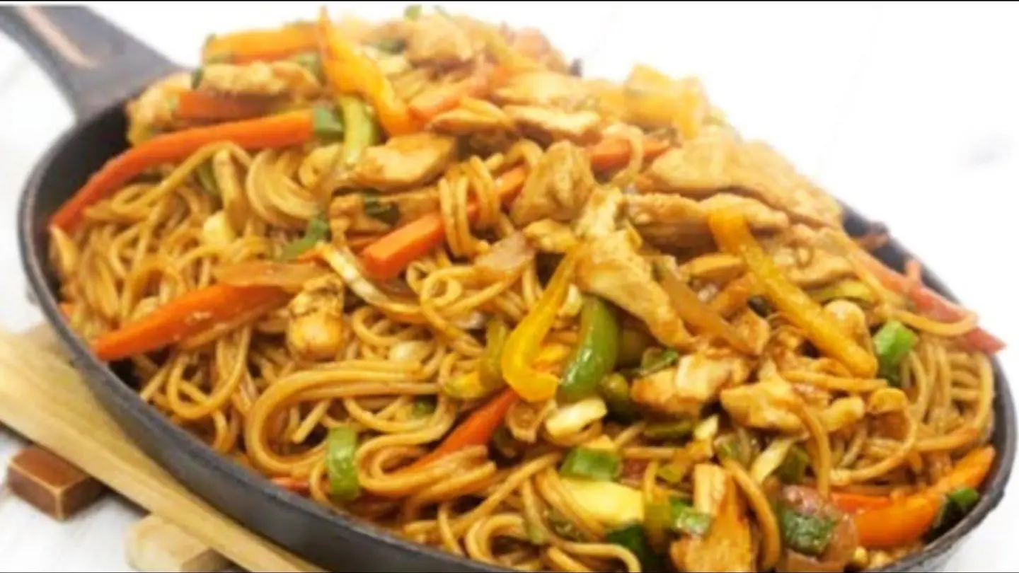 نودلز ووك سافوري