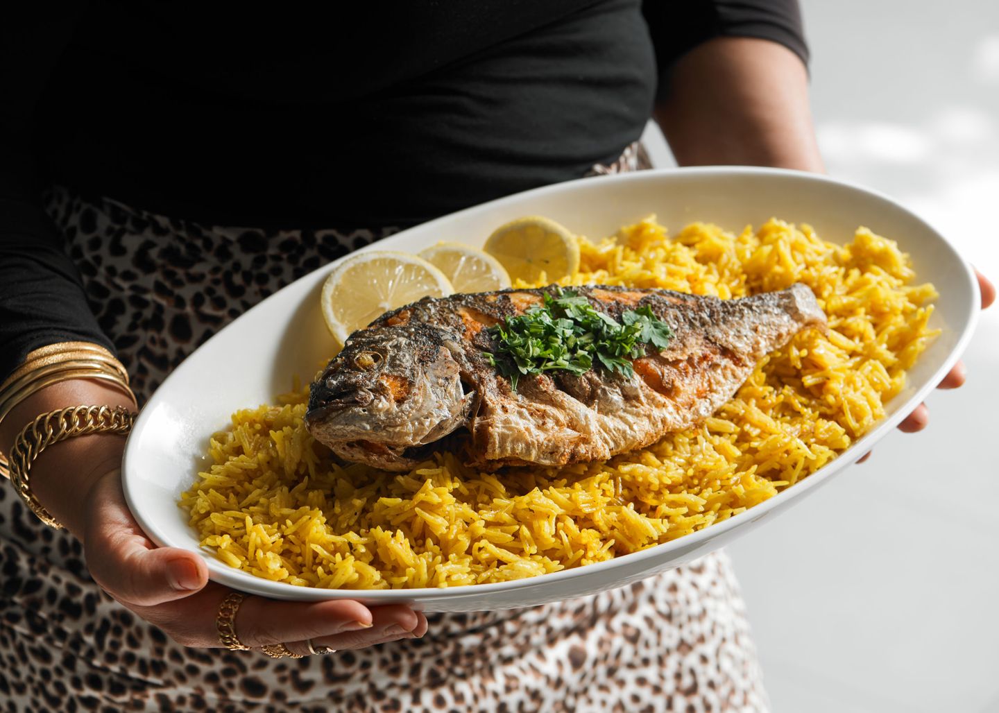 سمك صيادية مع الأرز