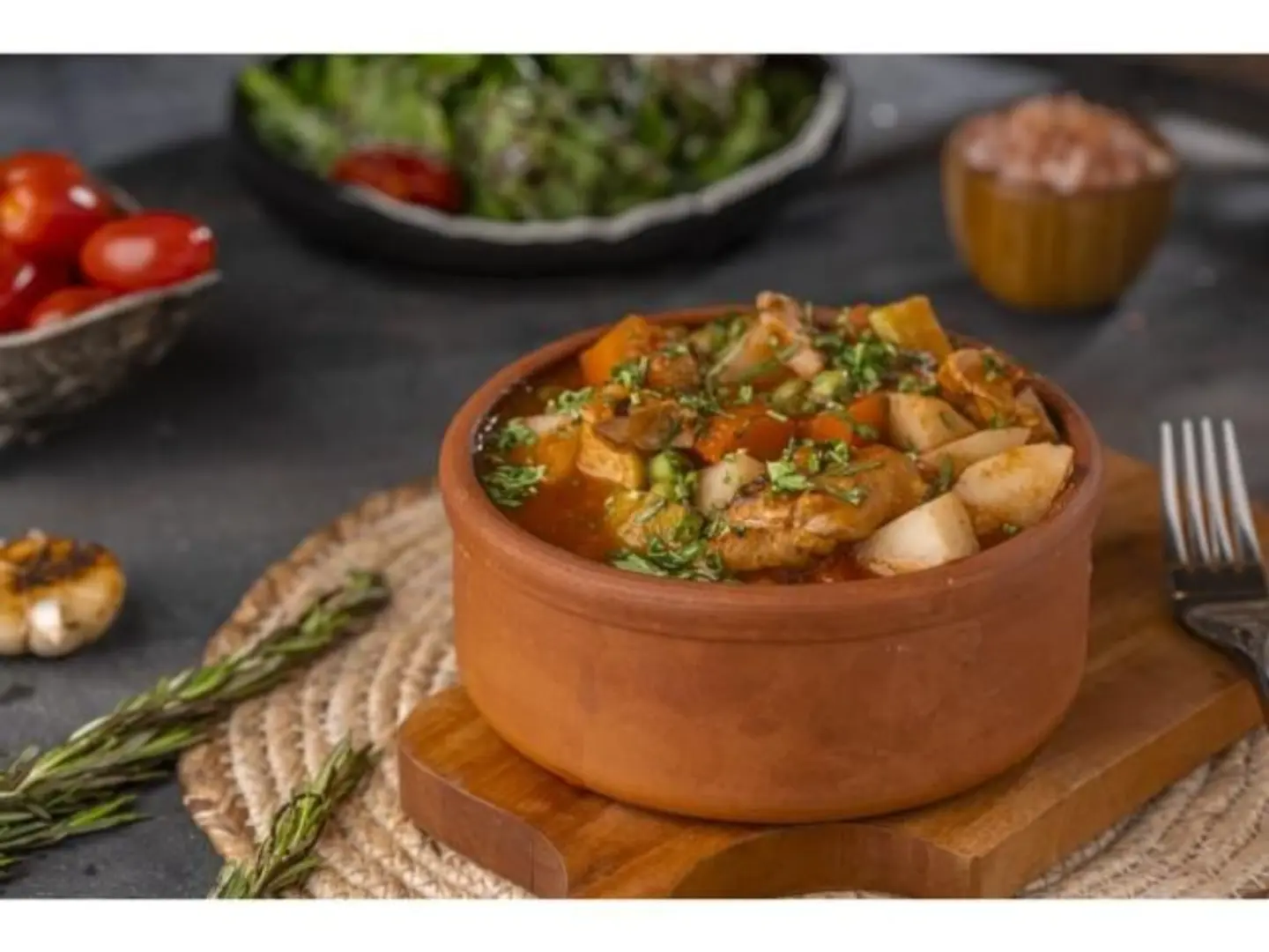 طاجن دجاج بالخضار