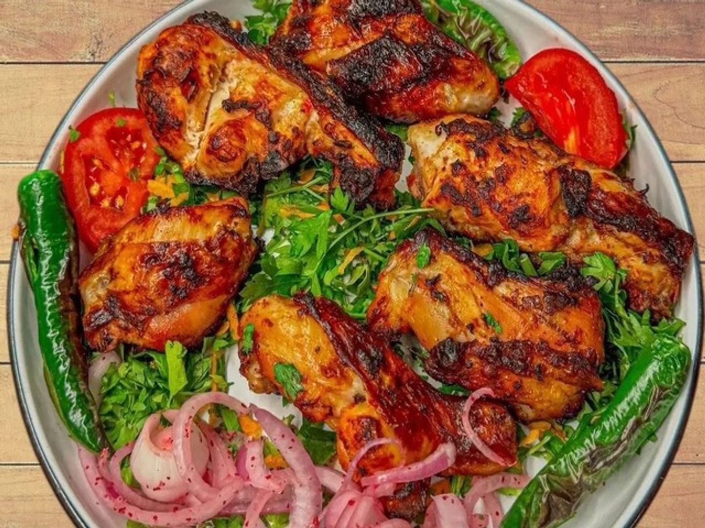 دجاج شيش بالعظم على الفحم - نص دجاجة قطع شيش بالعظم