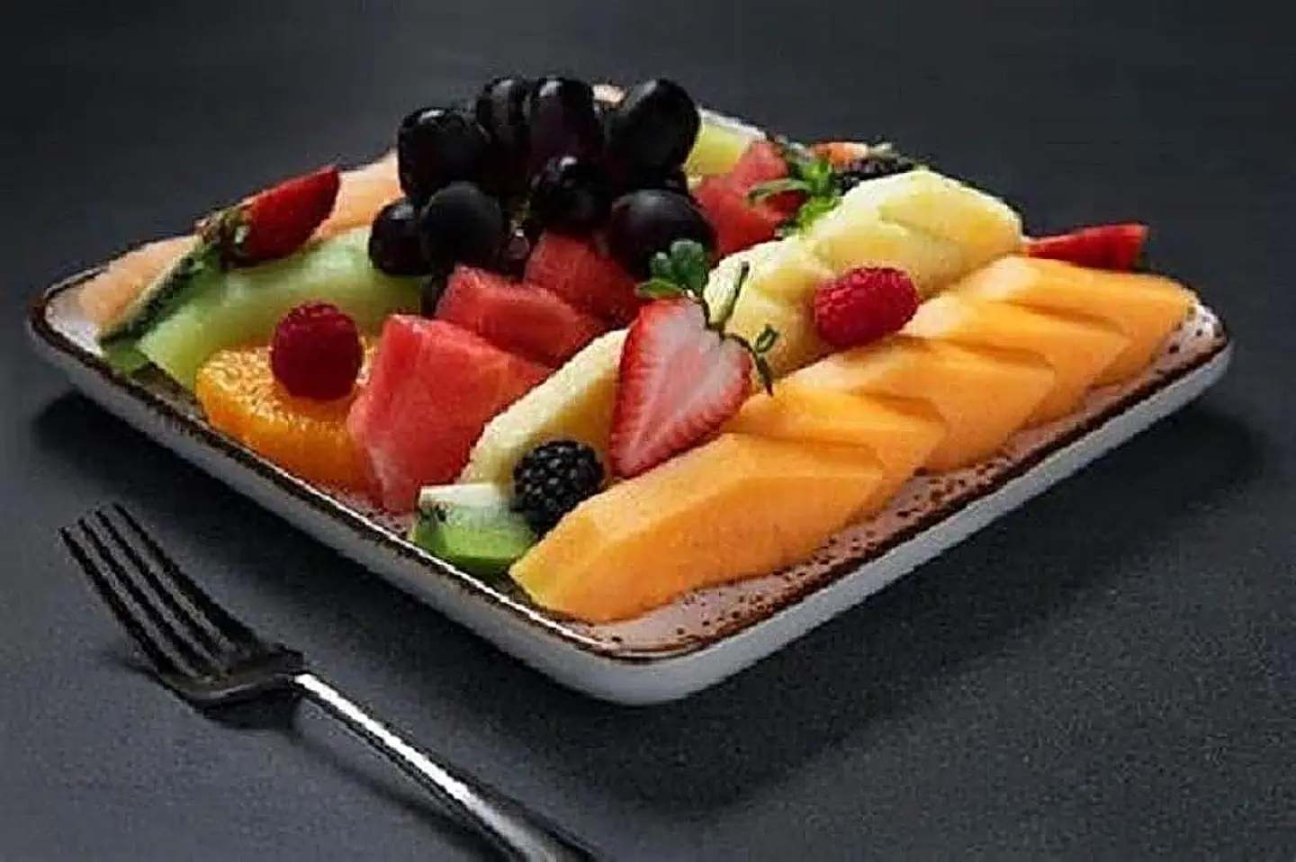 صحن فواكه العاصوف
