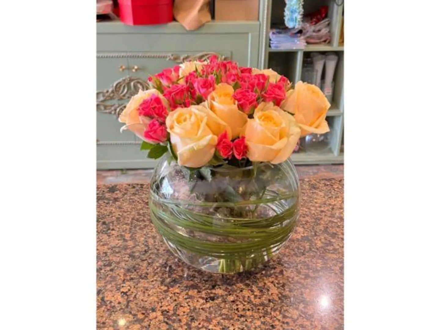 ببي روز احمر مع مشمشي رائعه