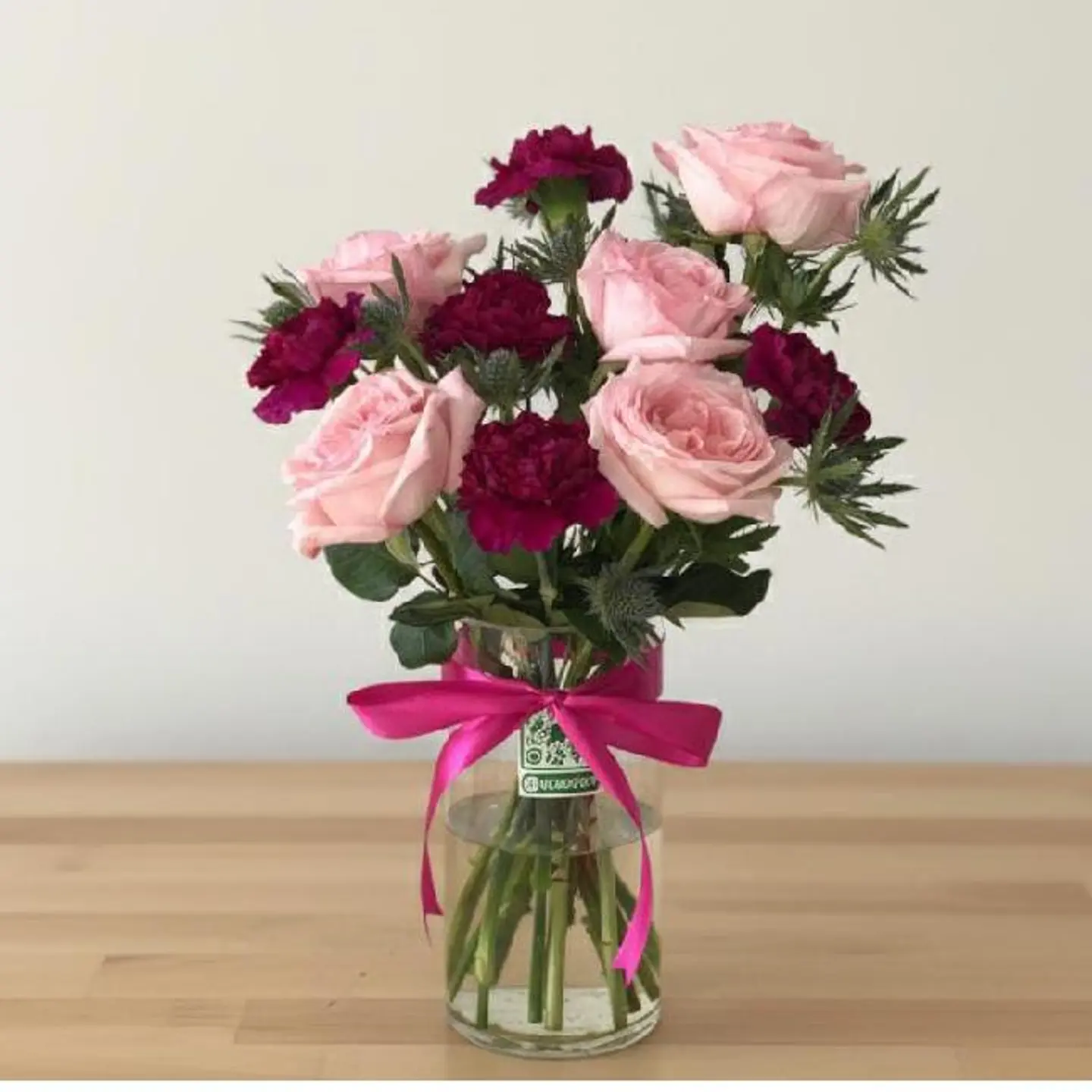 هواء معطر وردي دوار