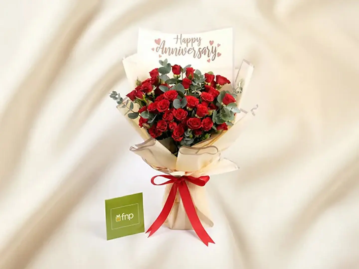 باقة ورود حمراء صغيرة زهور هدية رومانسية