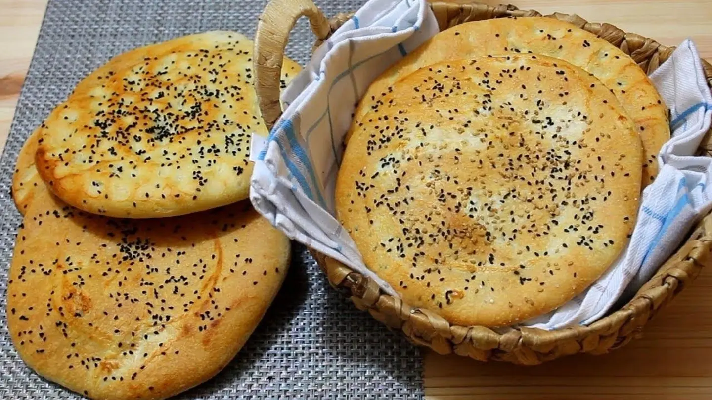 Traditional Tamees With Sesame And Black Seeds