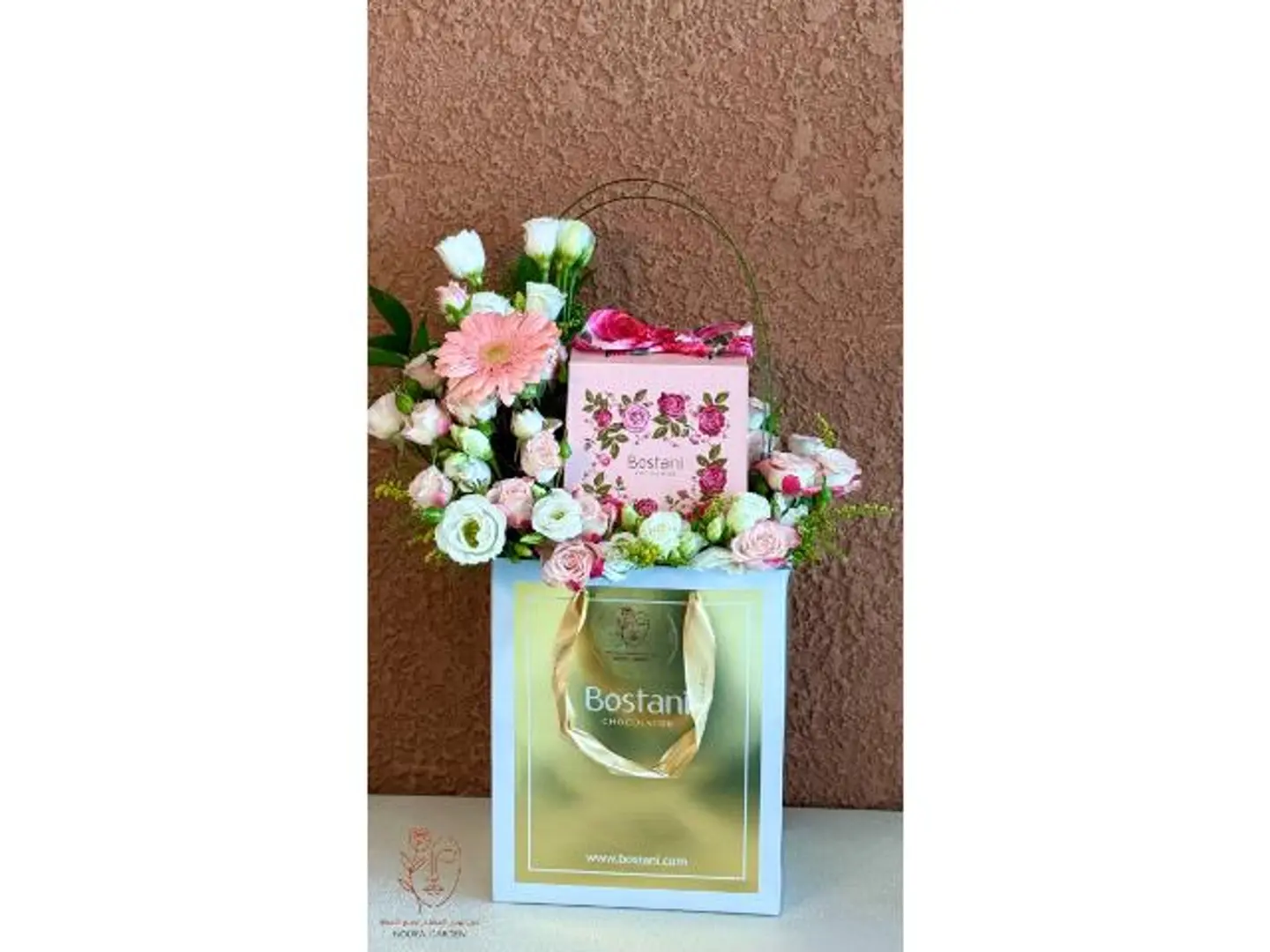 بوكيه بستاني الفاخر مع شوكولاتة