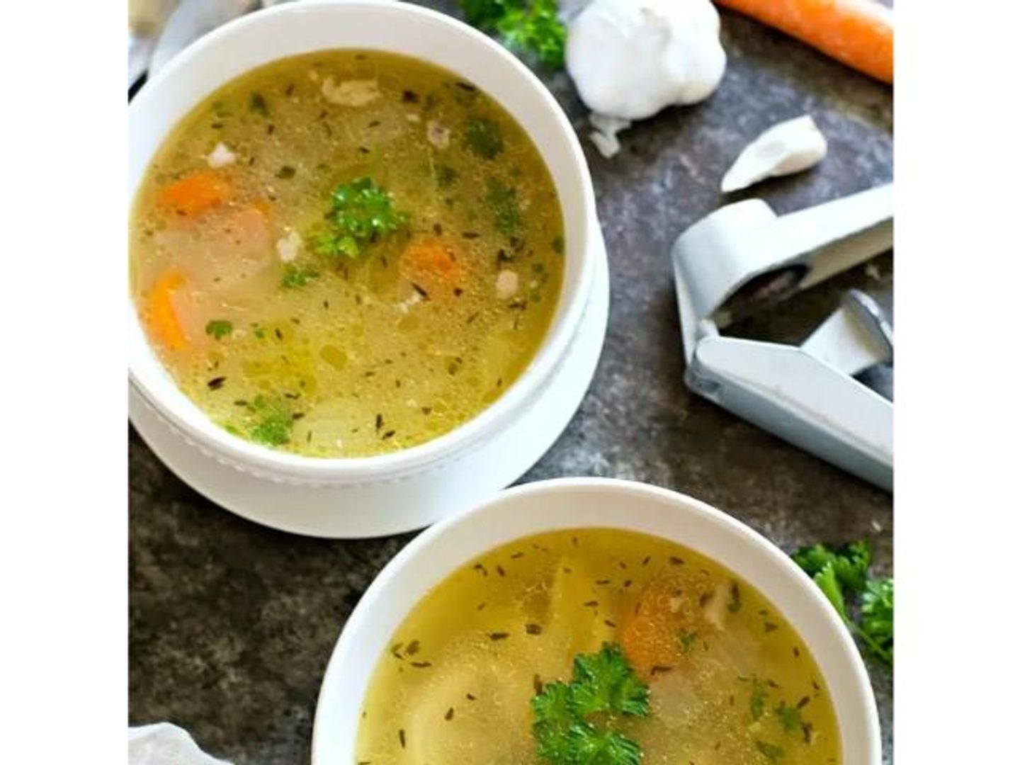 شوربة خضار واضحة