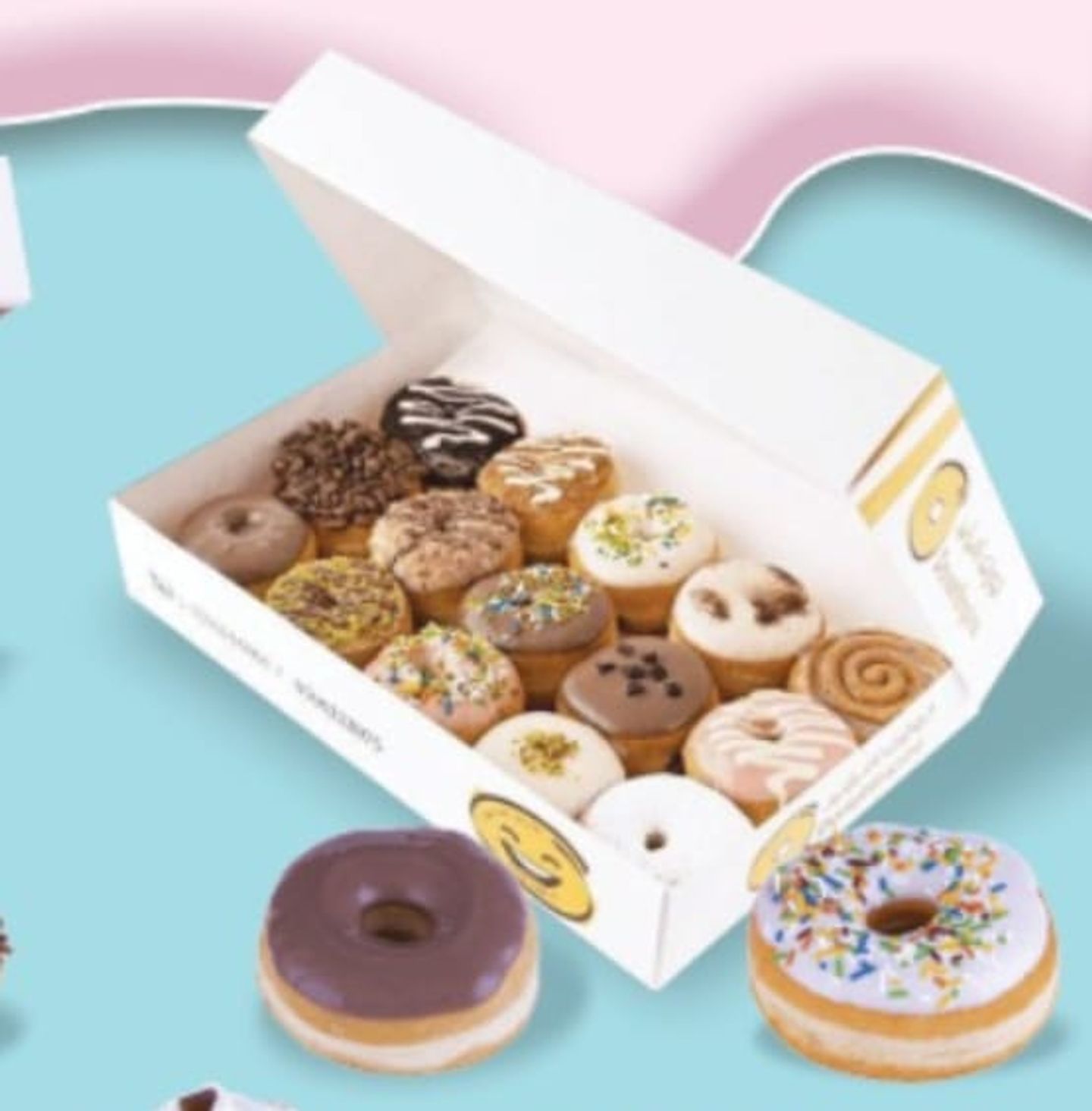 Mix Donut Box 15 Pieces + 2 For Free