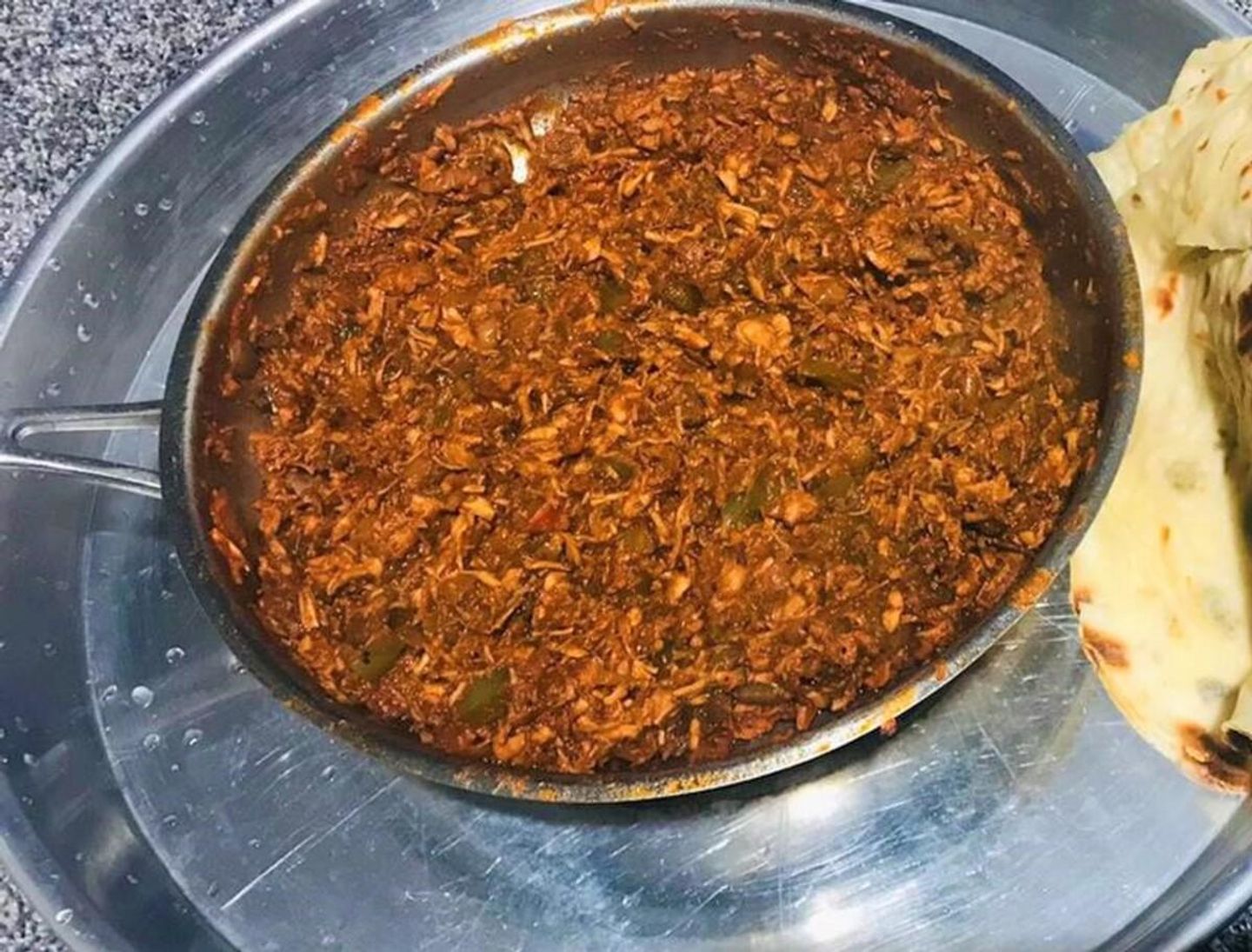 فحسة تونة