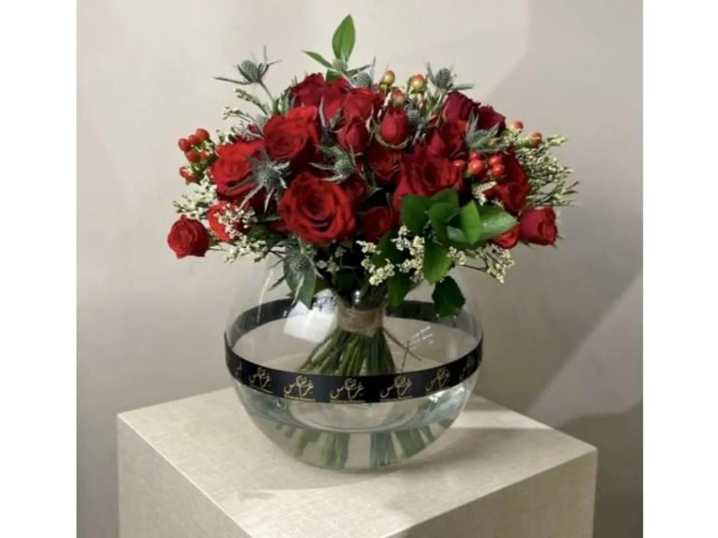 فازة ورد احمر