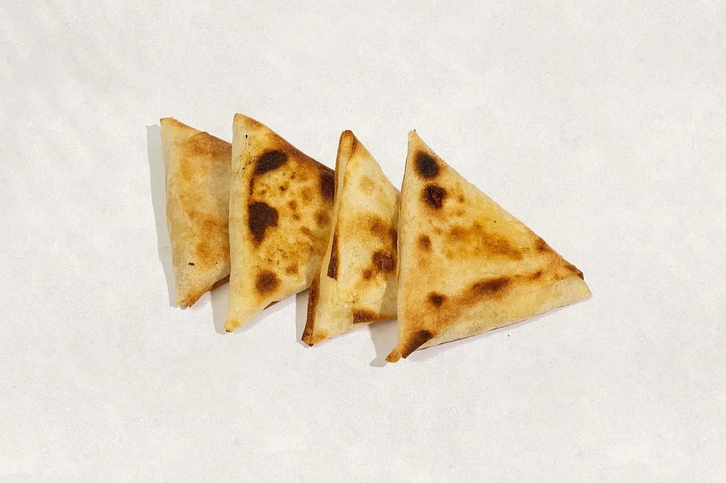 سمبوسة جبن سائل