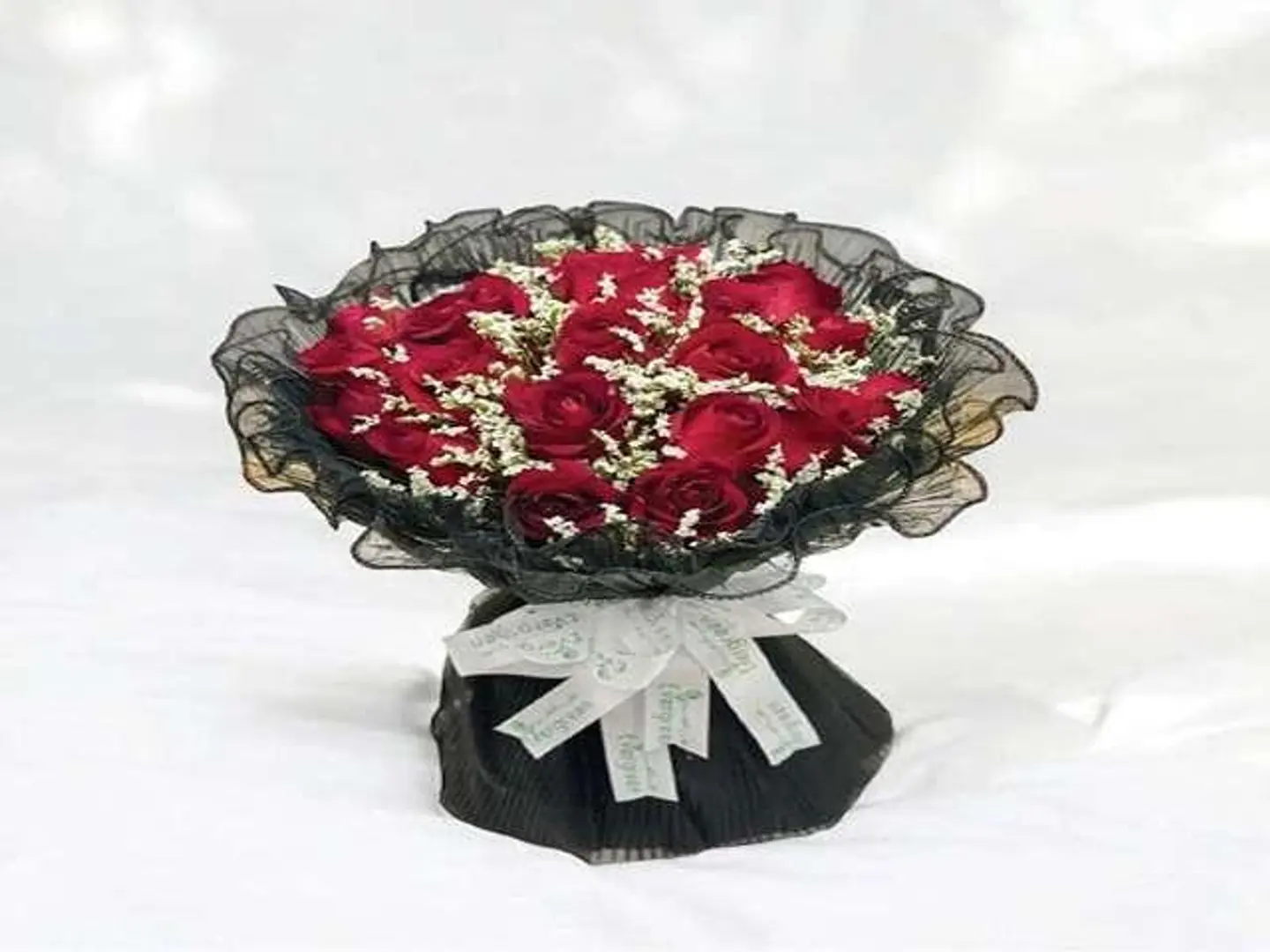 اي في زيرو ايت