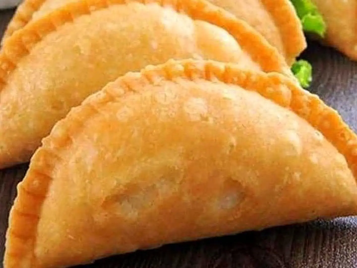 سمبوسه جبنه سائله ٥ حبه