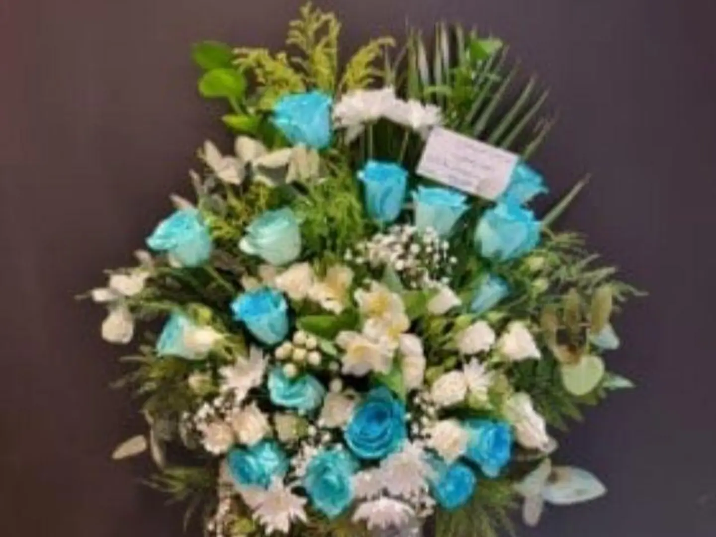 Vase True Love Is The Love Through Which You Feel Alive