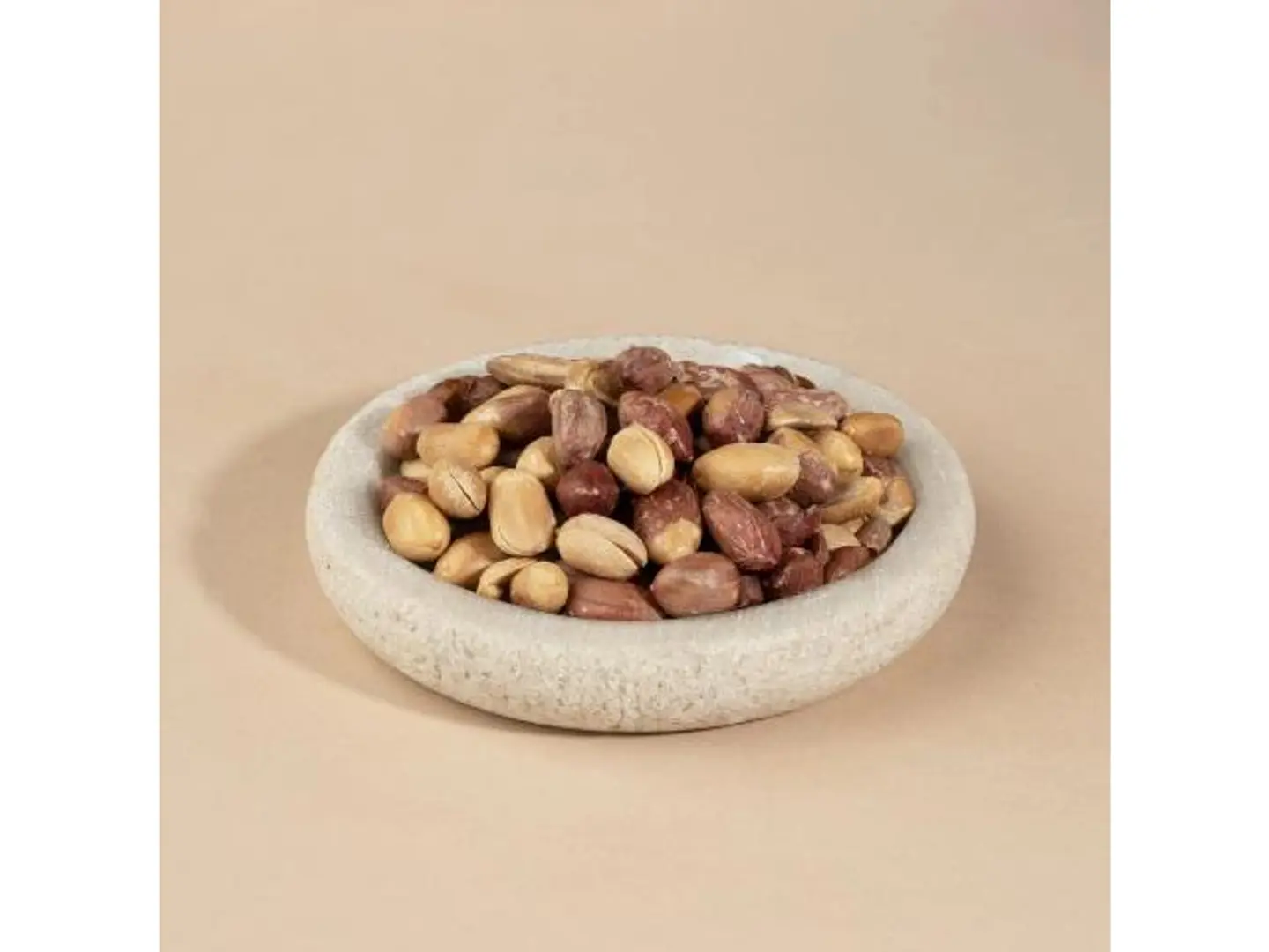 فول سوداني بالقشر