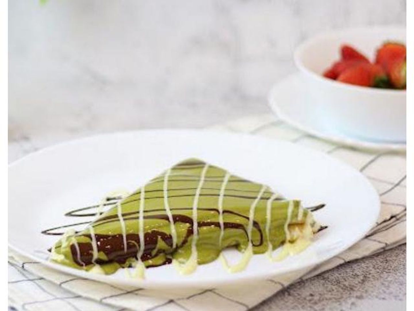 Pistachio Crepe