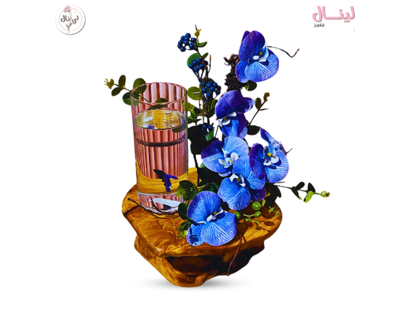 تنسيق زهرة الأوركيد مع السمك