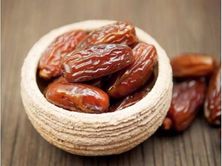 علبة تمر