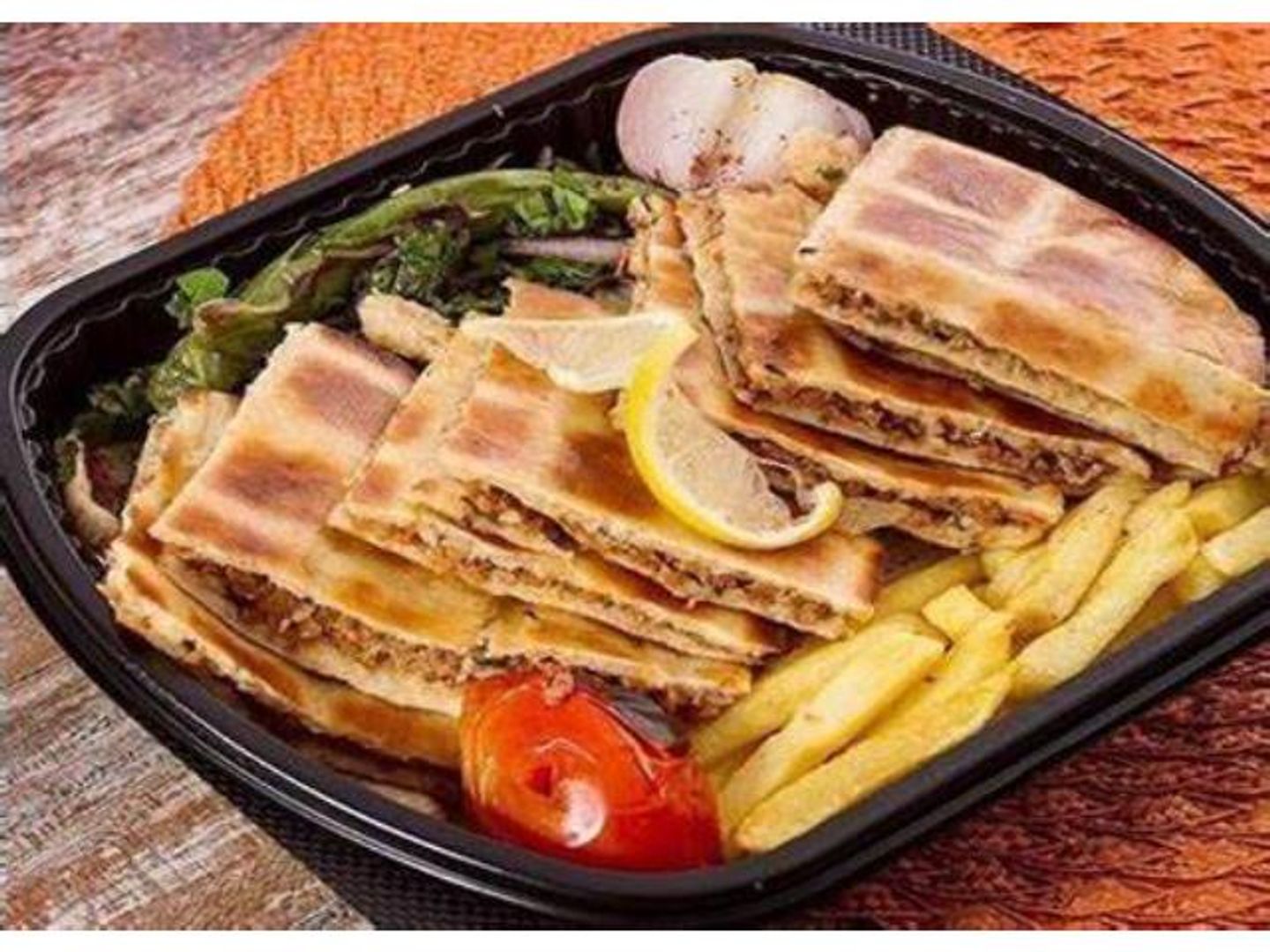 عــرايــس لــحــم