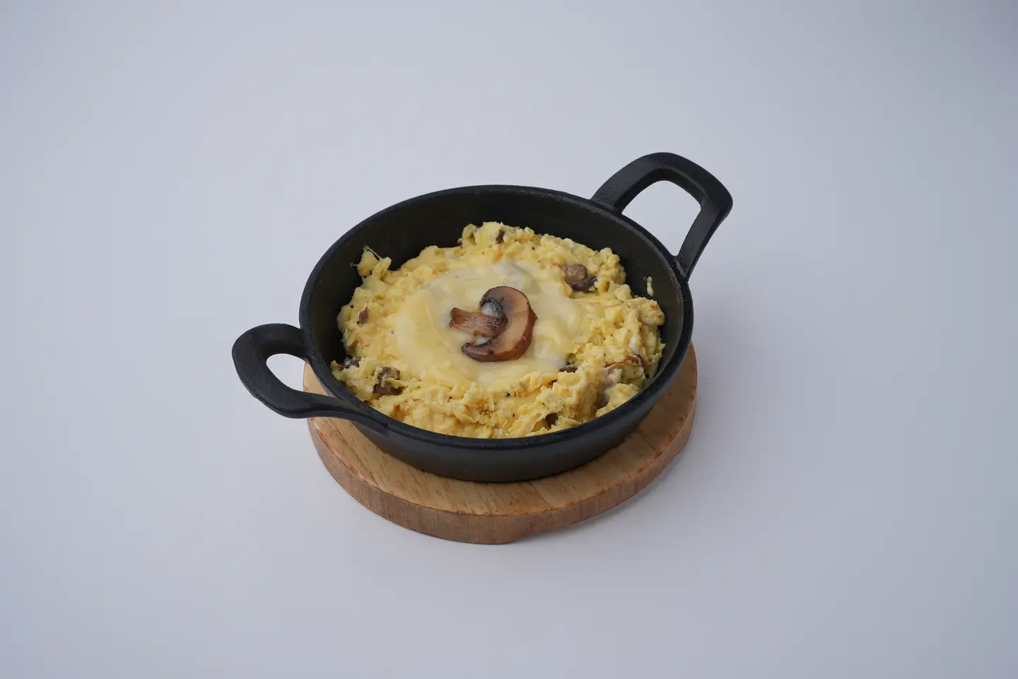 Egg With Cheese & Mushrooms