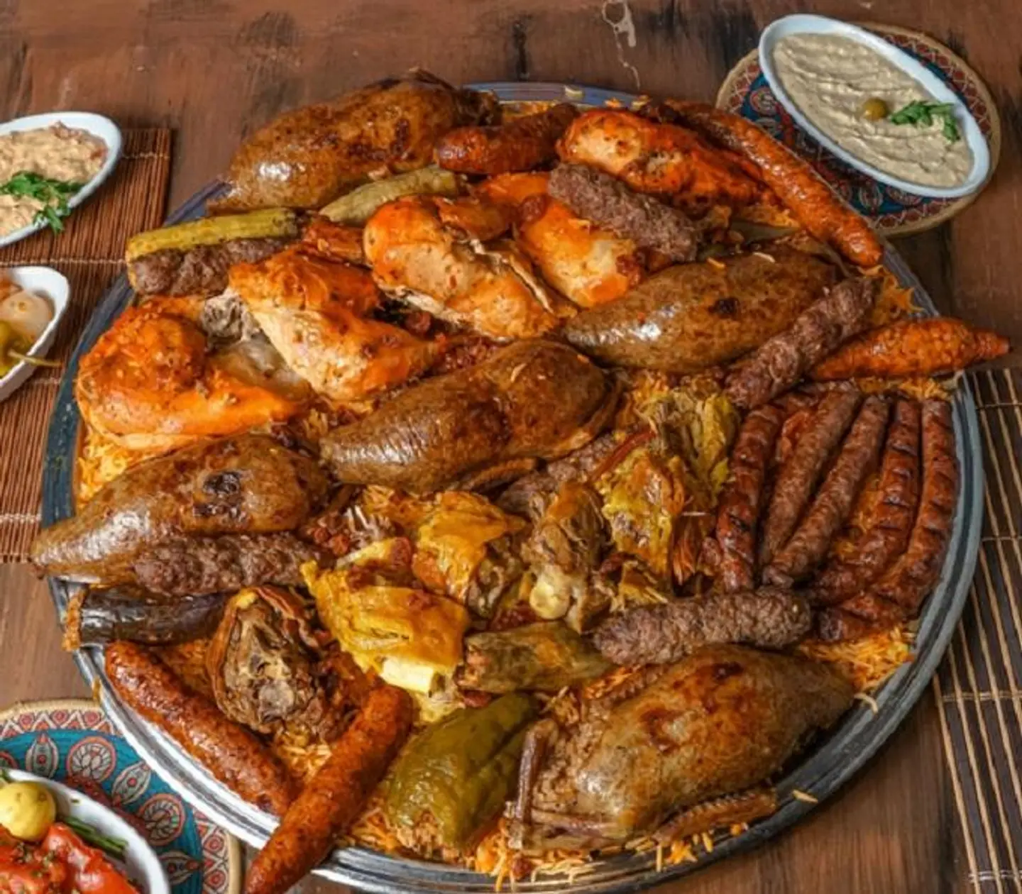 Pashawat Tray
