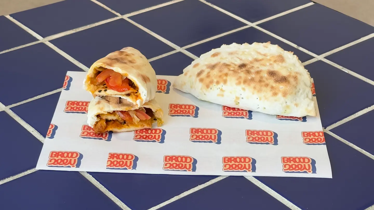 ساندوتش حلوم