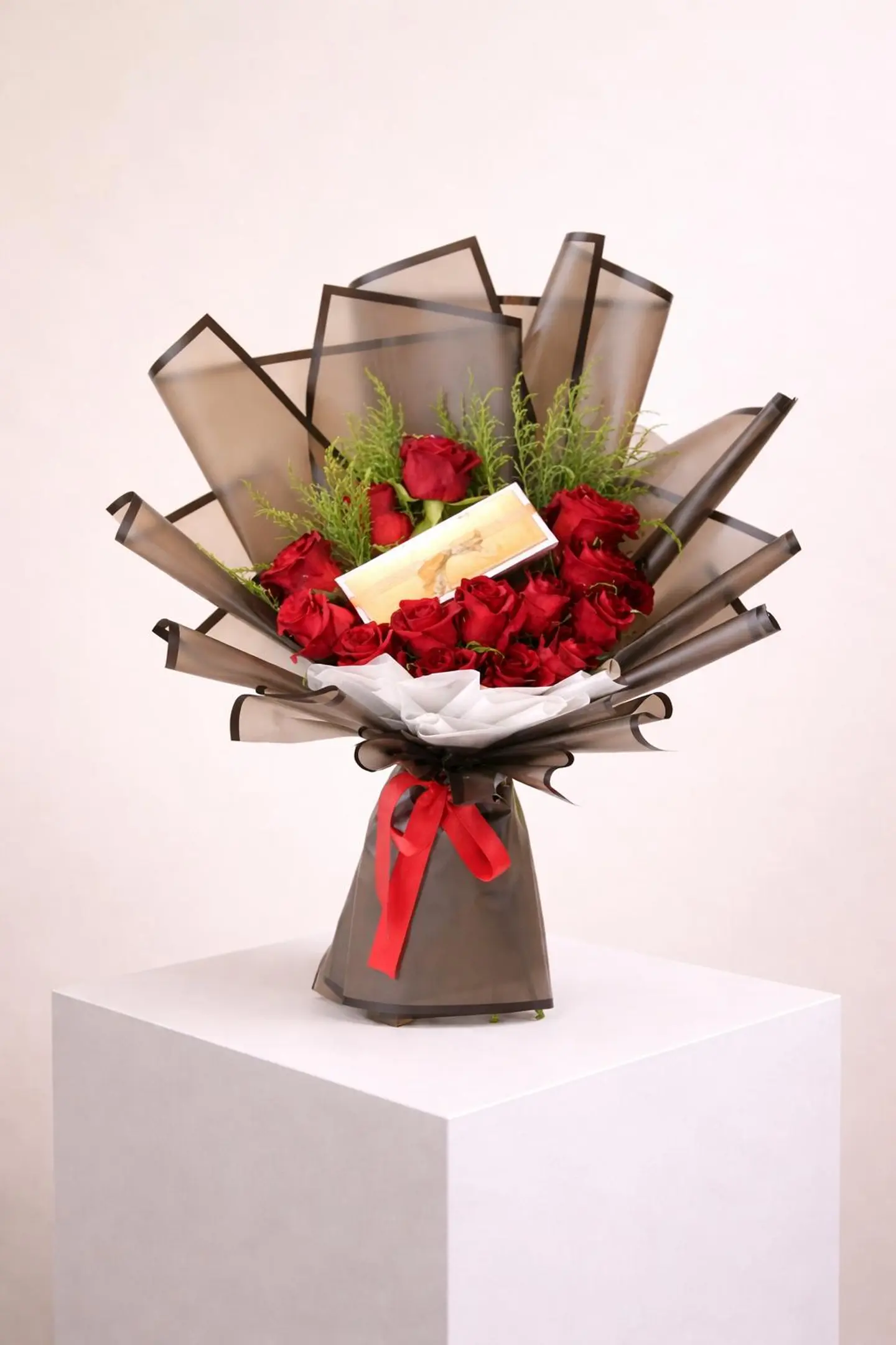 Rose With Bostani Chocolate 1