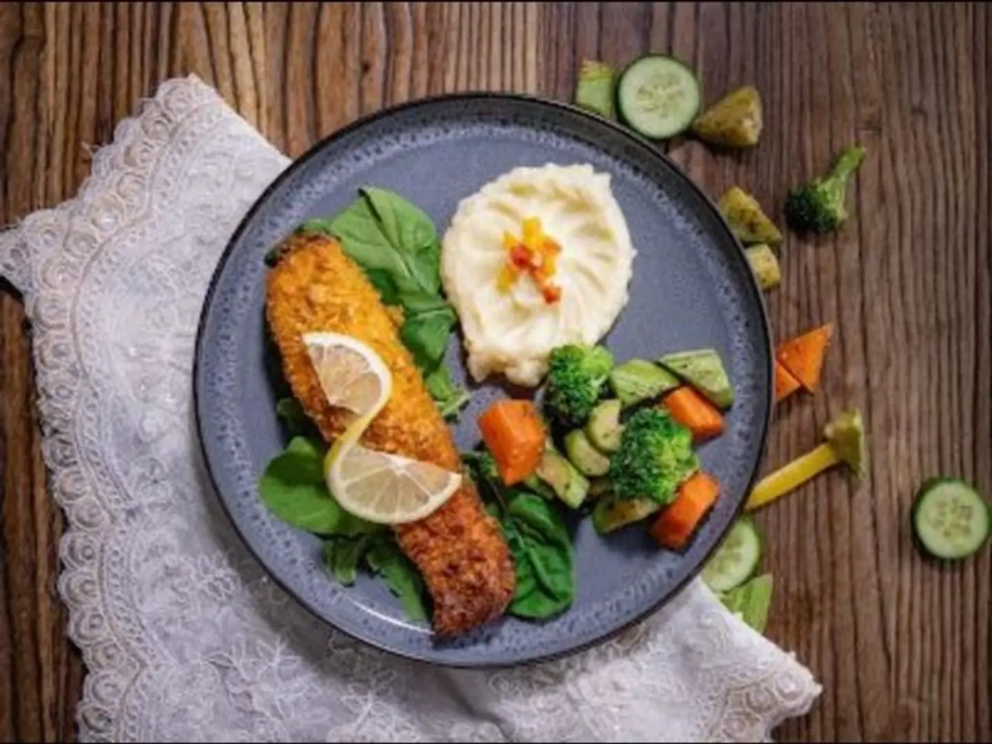 سلمون بتتبيلة القوت الصحي