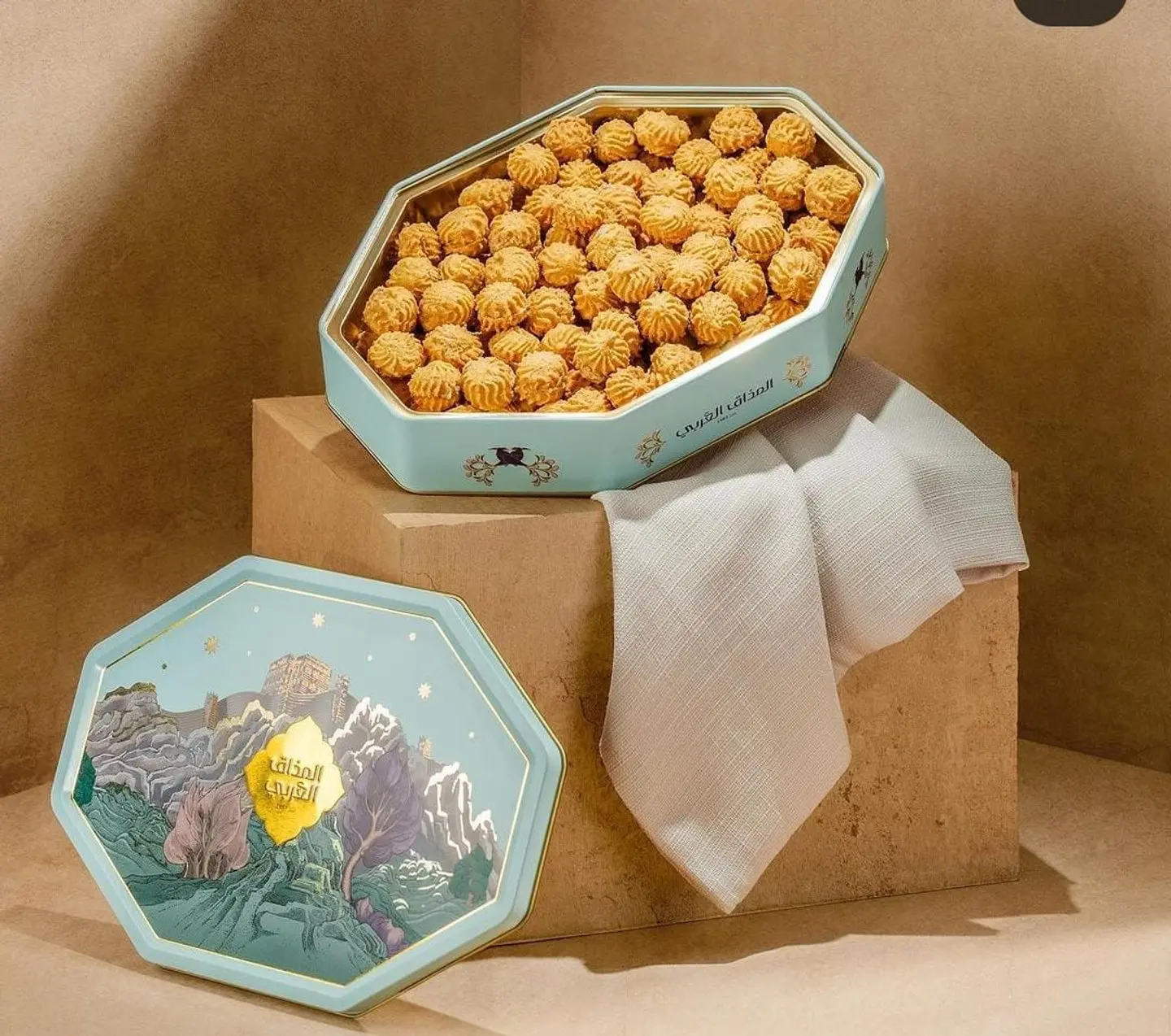 بيتيفور المذاق العربي محشوة بكريمة البندق