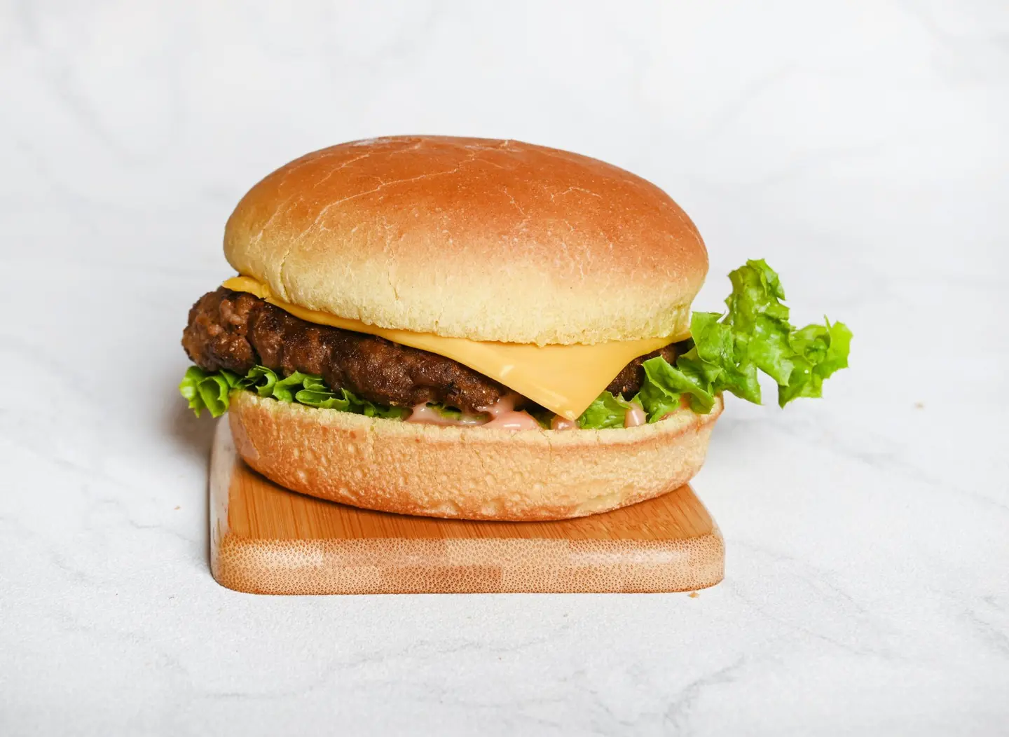 تشيز برجر لحم