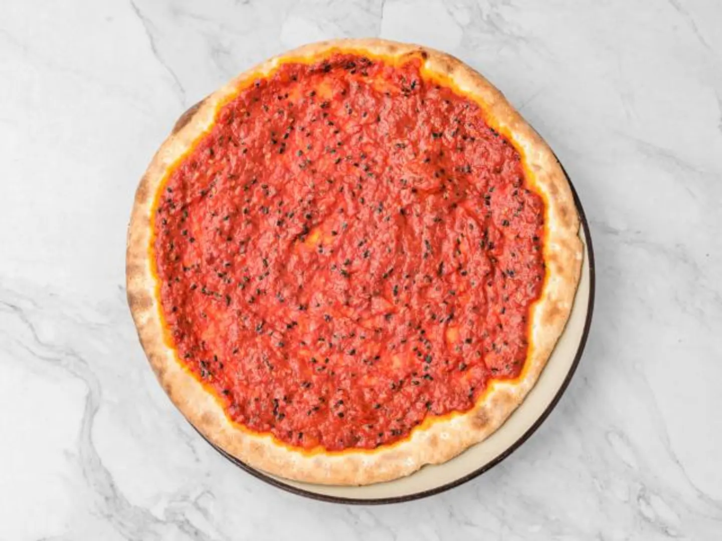 منقوشة محمرة