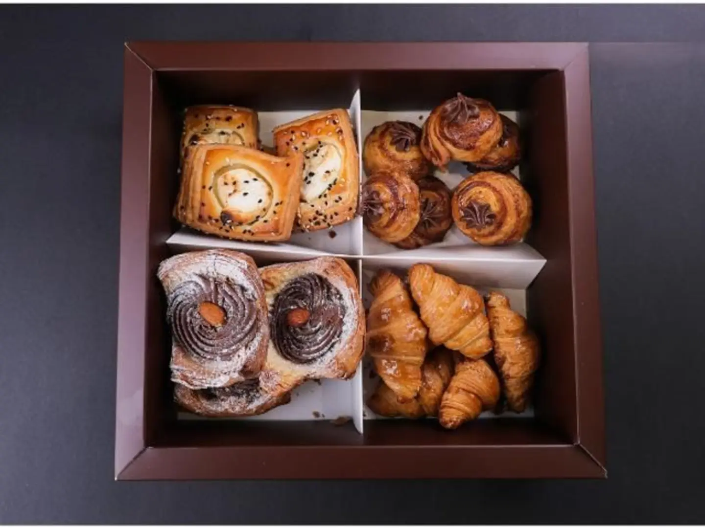 Croissant Box