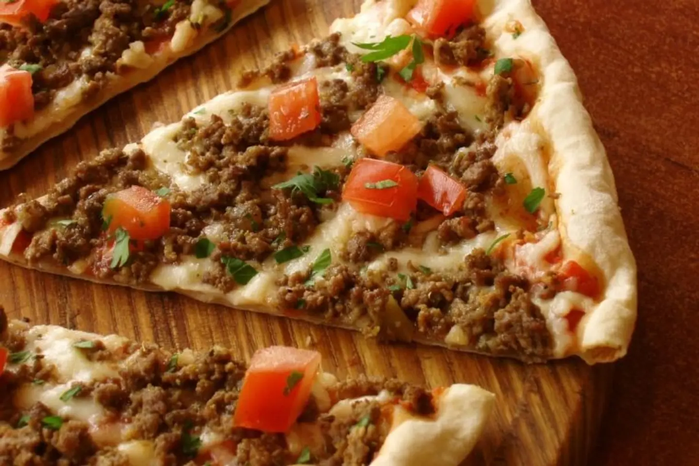 بيتزا لحم مفروم