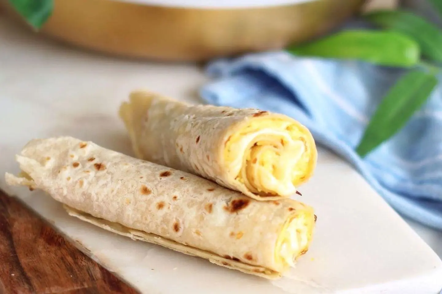 Chapati With Egg And Double Cheese