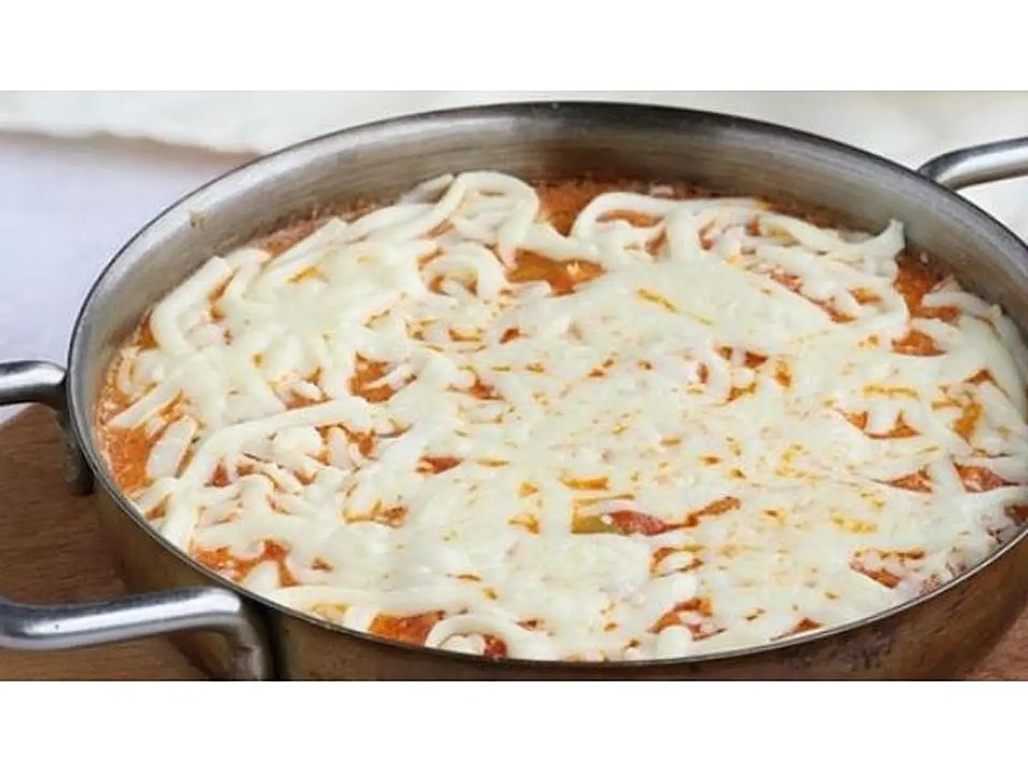 بيض شكشوكه بالجبن