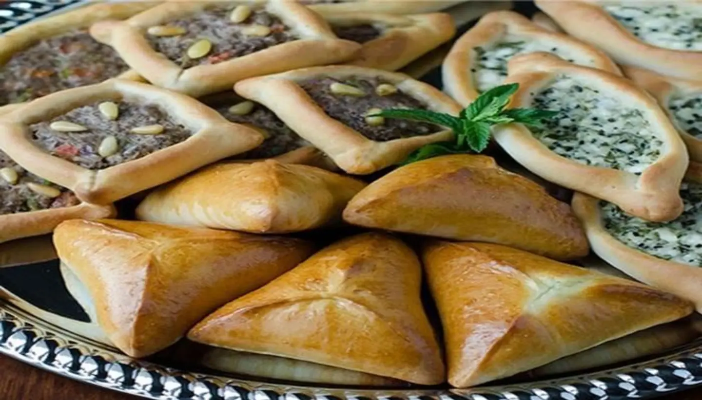 فطيرة زعتر قوارب