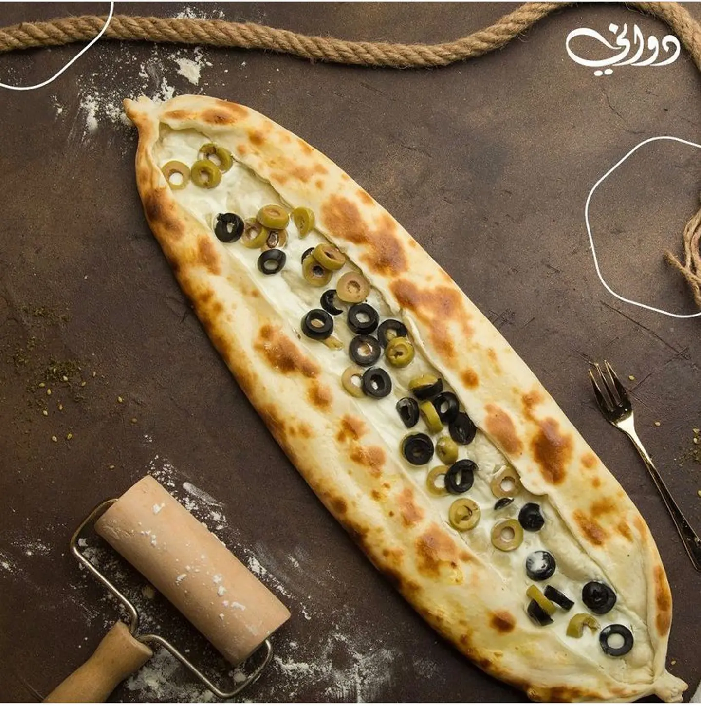 لبنة مع زيتون