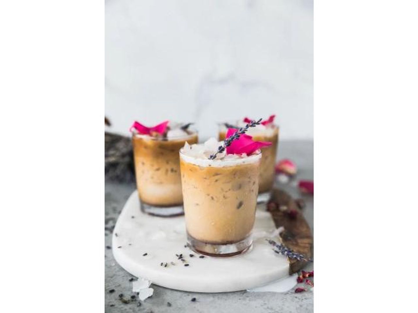 ايس روز لاتيه