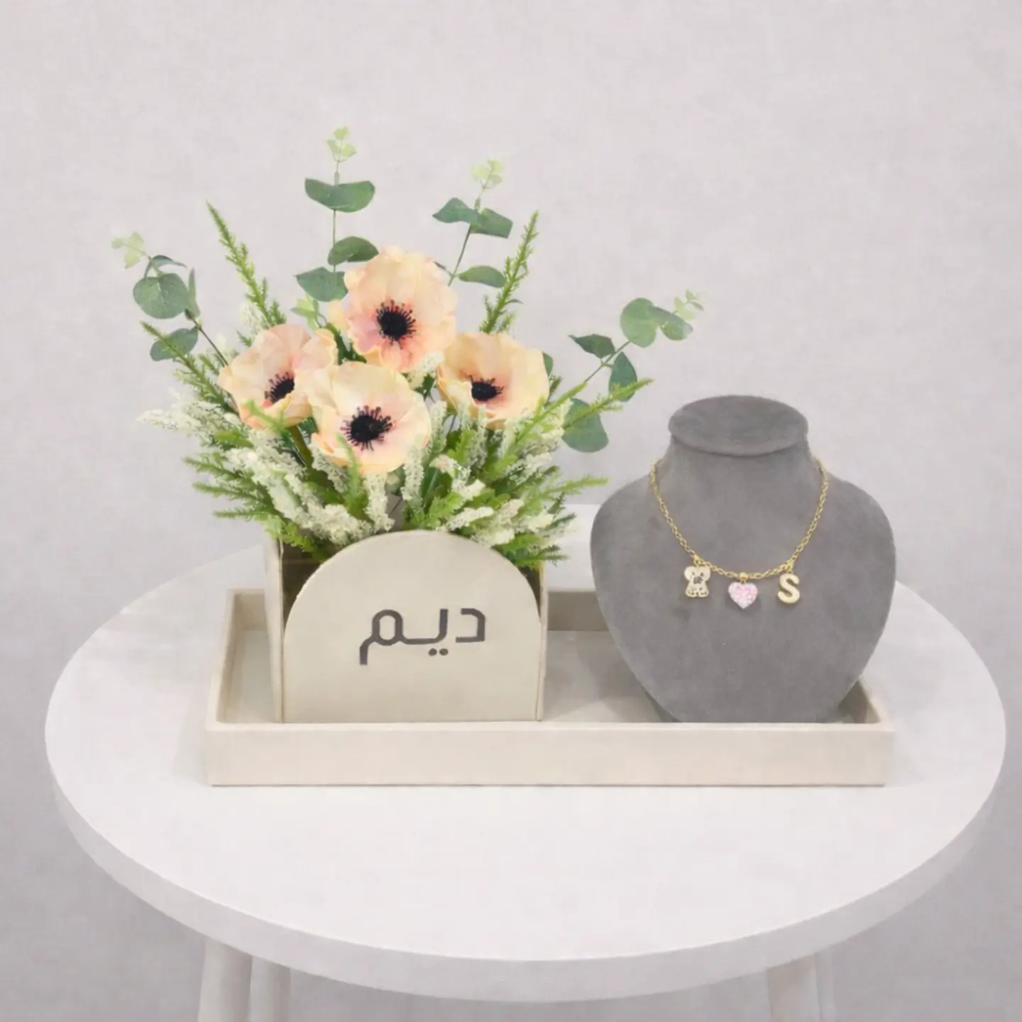 قاعدة جلد مع مليكان فاخره