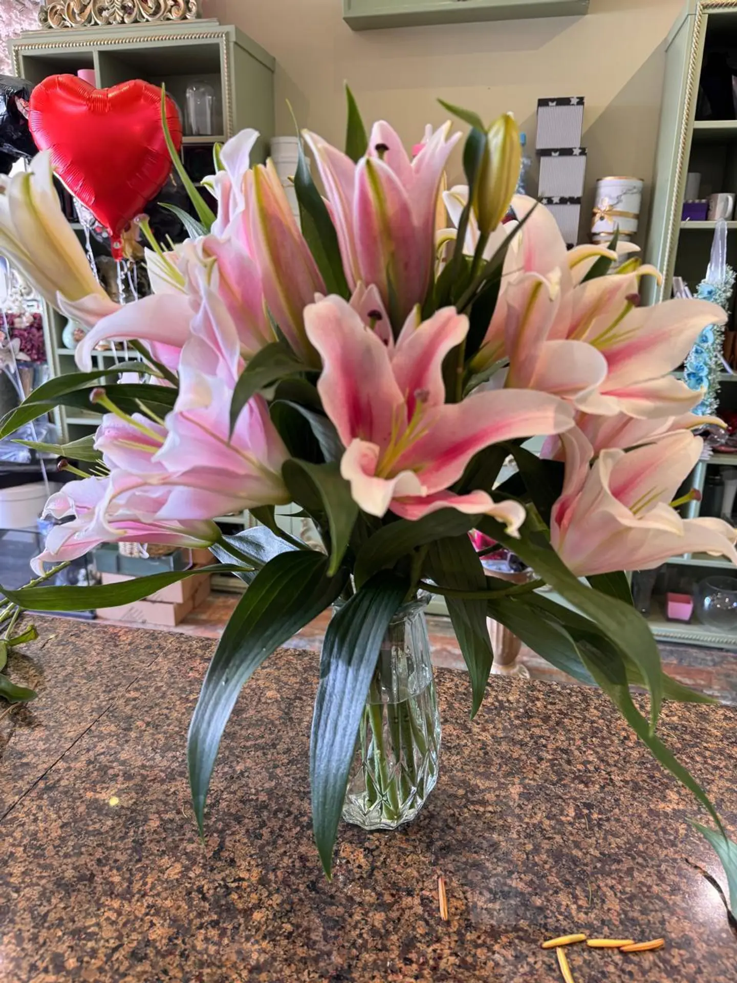 5 Pink Lilles Flowers Bouquet